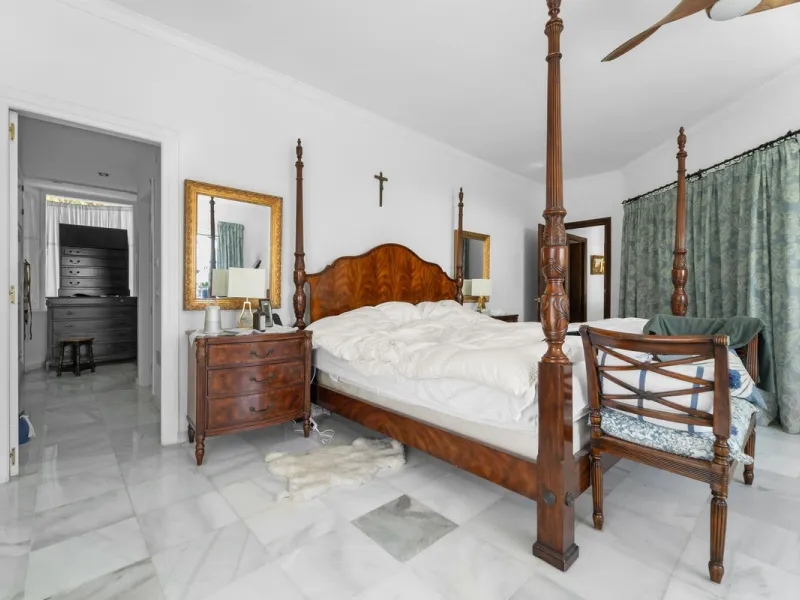 Exclusive 5-Bedroom Villa for Sale – La Capellania