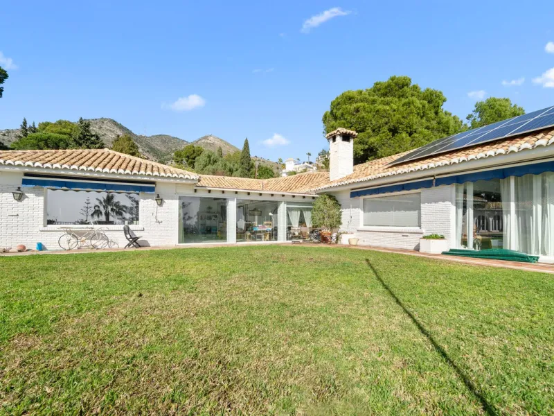 Exclusive 5-Bedroom Villa for Sale – La Capellania
