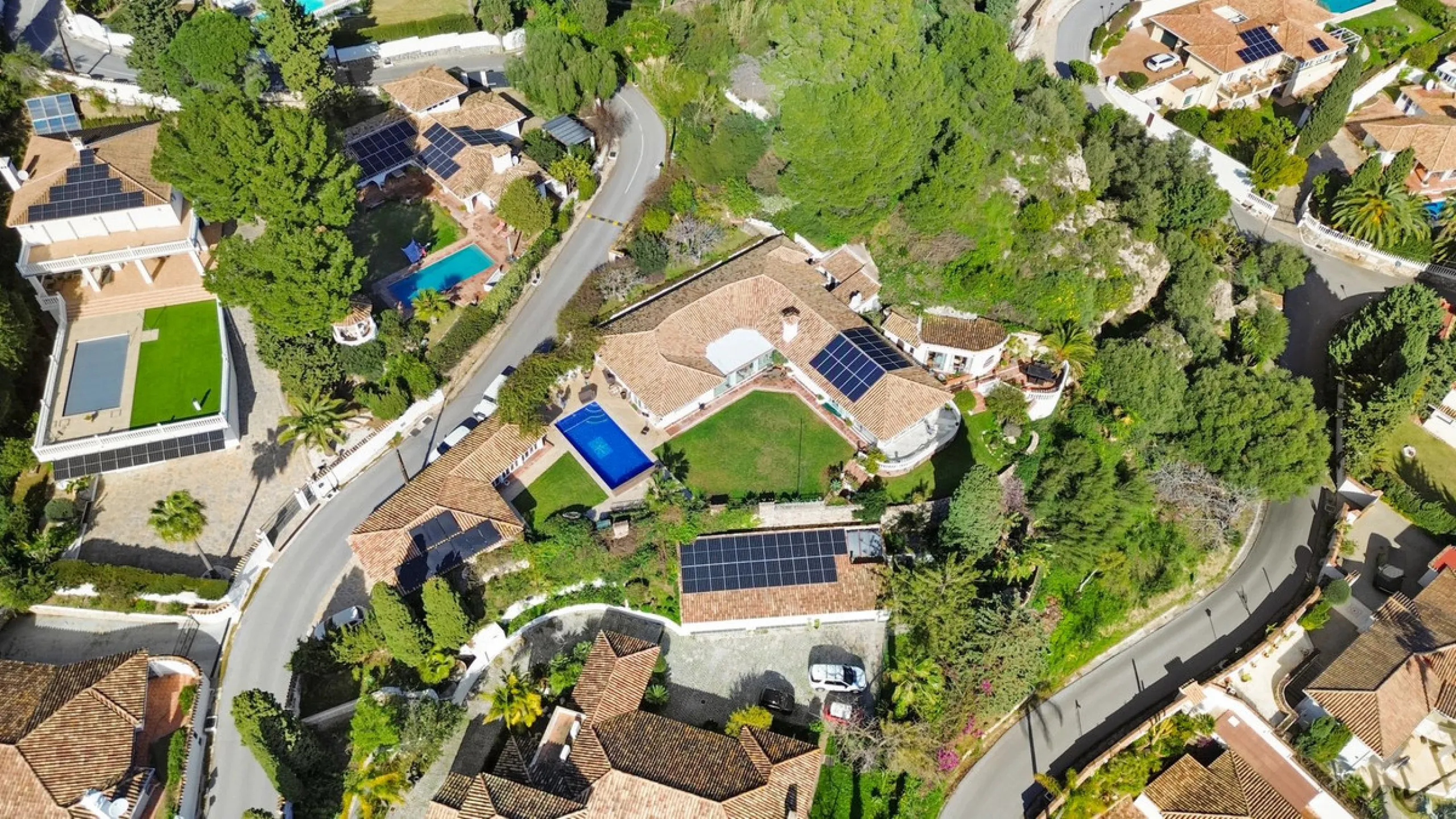 Exclusive 5-Bedroom Villa for Sale – La Capellania