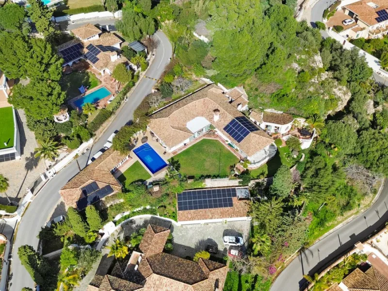 Exclusive 5-Bedroom Villa for Sale – La Capellania