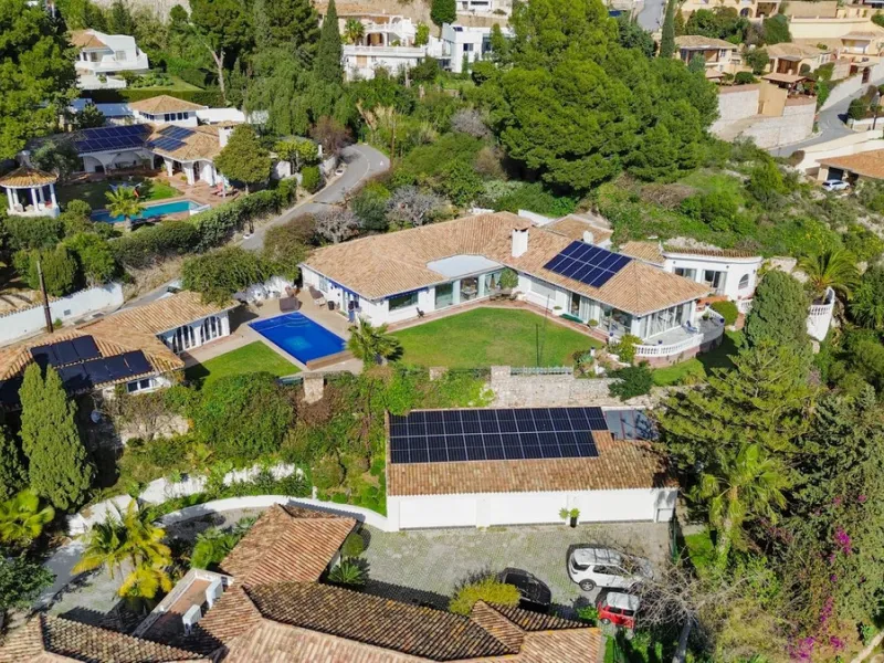 Exclusive 5-Bedroom Villa for Sale – La Capellania