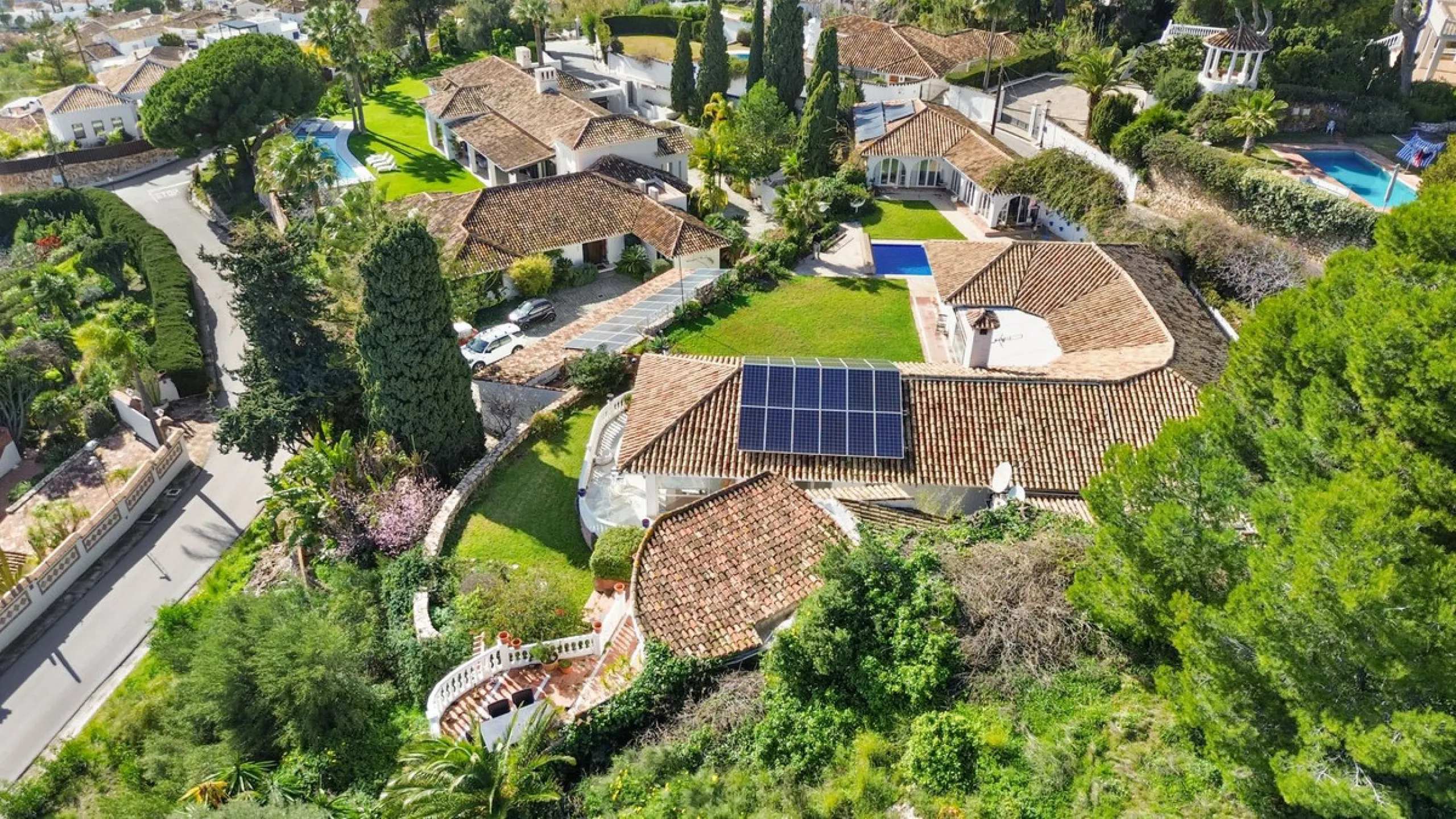 Exclusive 5-Bedroom Villa for Sale – La Capellania