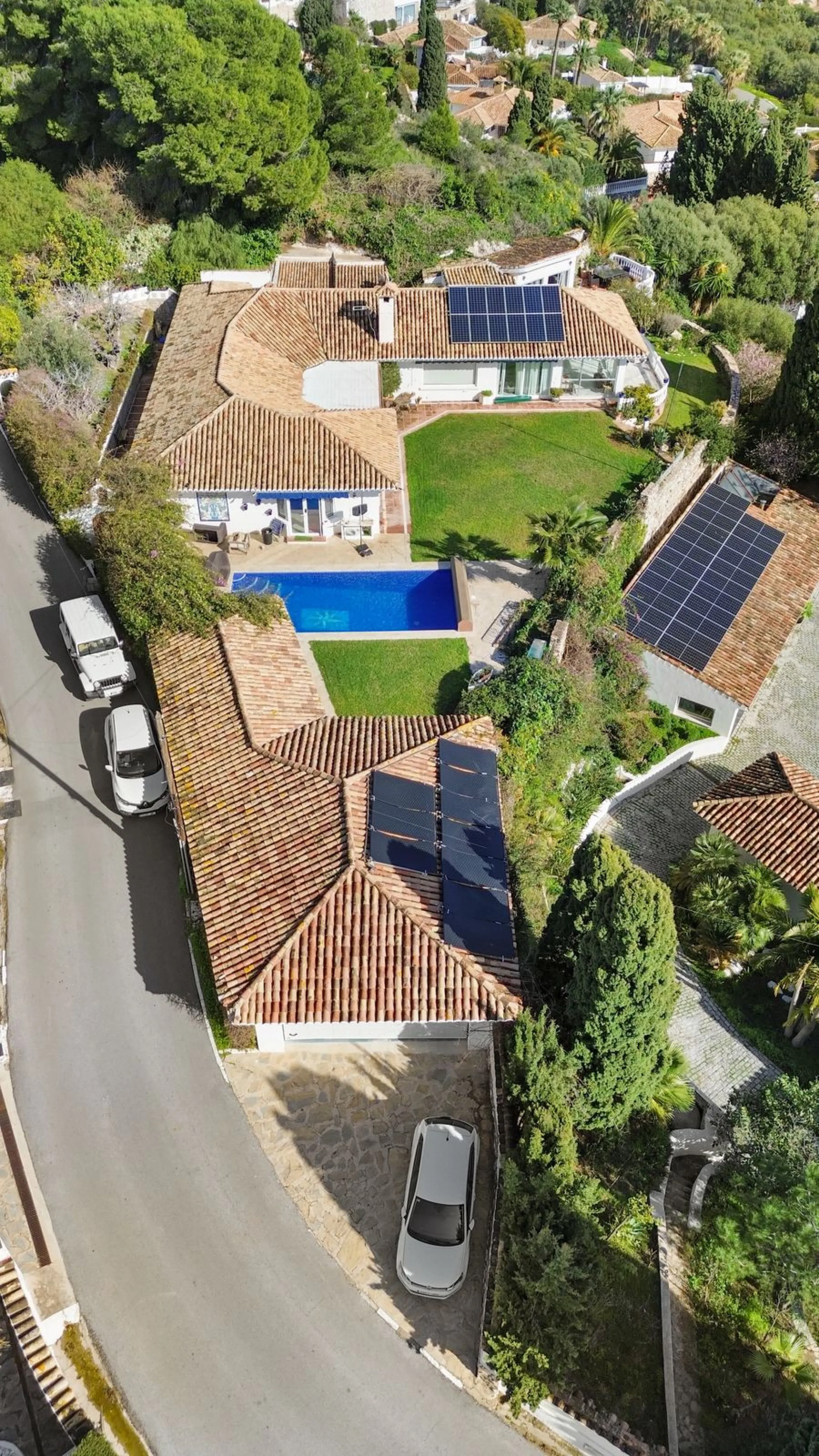 Exclusive 5-Bedroom Villa for Sale – La Capellania