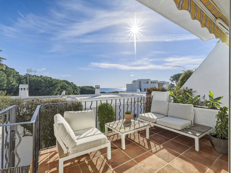 Excellent Investment Opportunity: Semi-Detached House with Tourist License