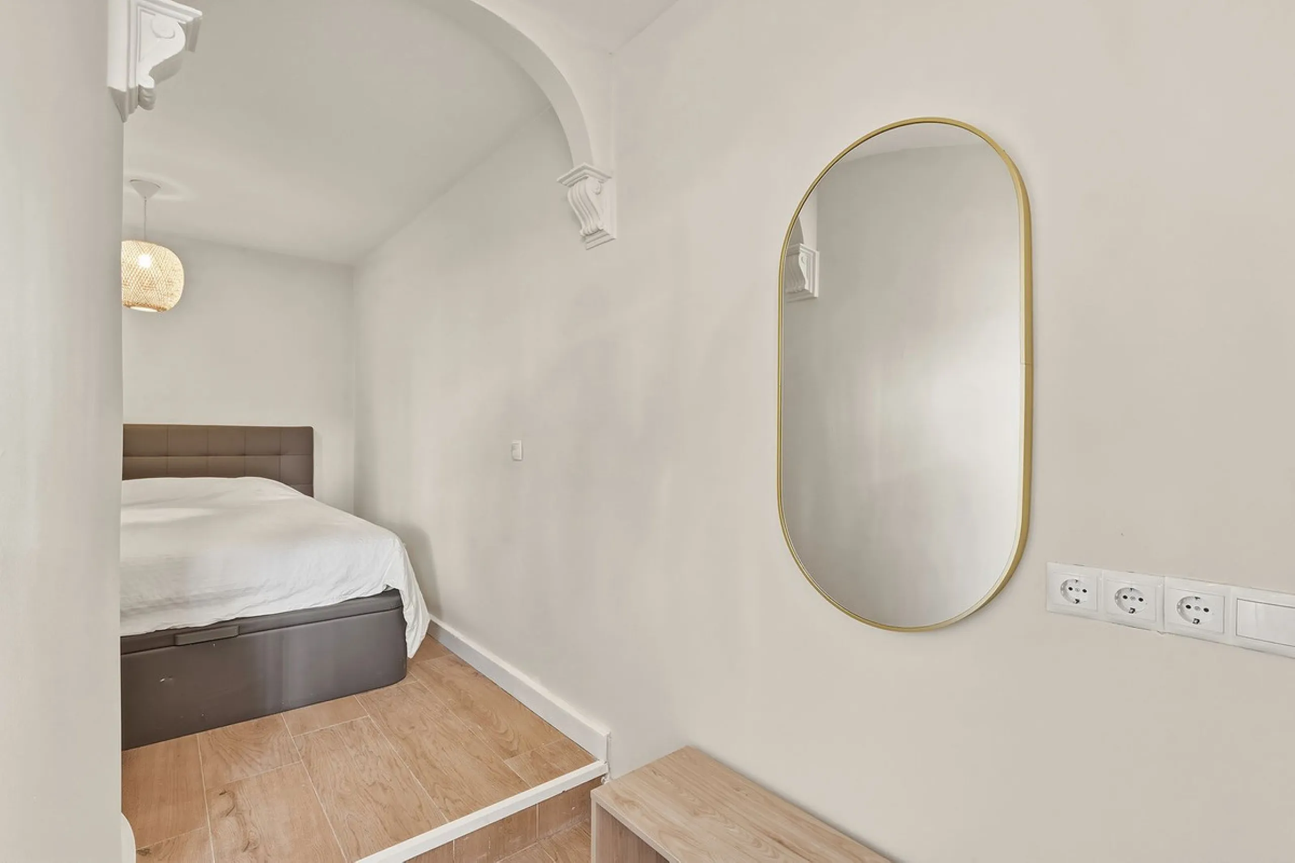 Excellent Investment Opportunity: Semi-Detached House with Tourist License