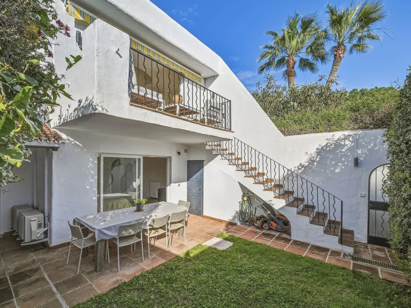 Excellent Investment Opportunity: Semi-Detached House with Tourist License
