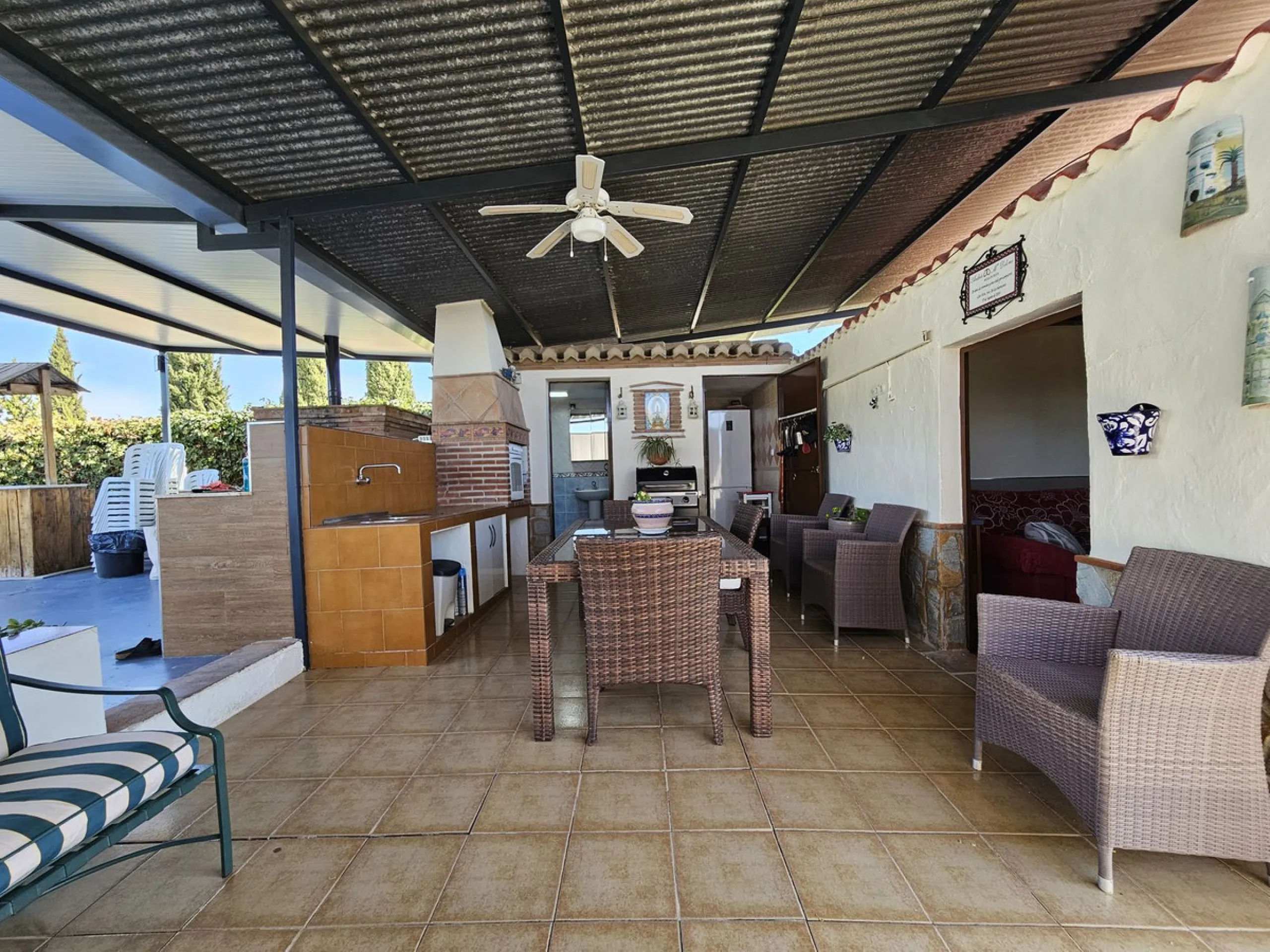 House - Finca - Cortijo в продаже в Coín, Málaga. В доме 1 спален и 1 ванных комнат. Площадь дома 40 м². Площадь участка 4221 м²