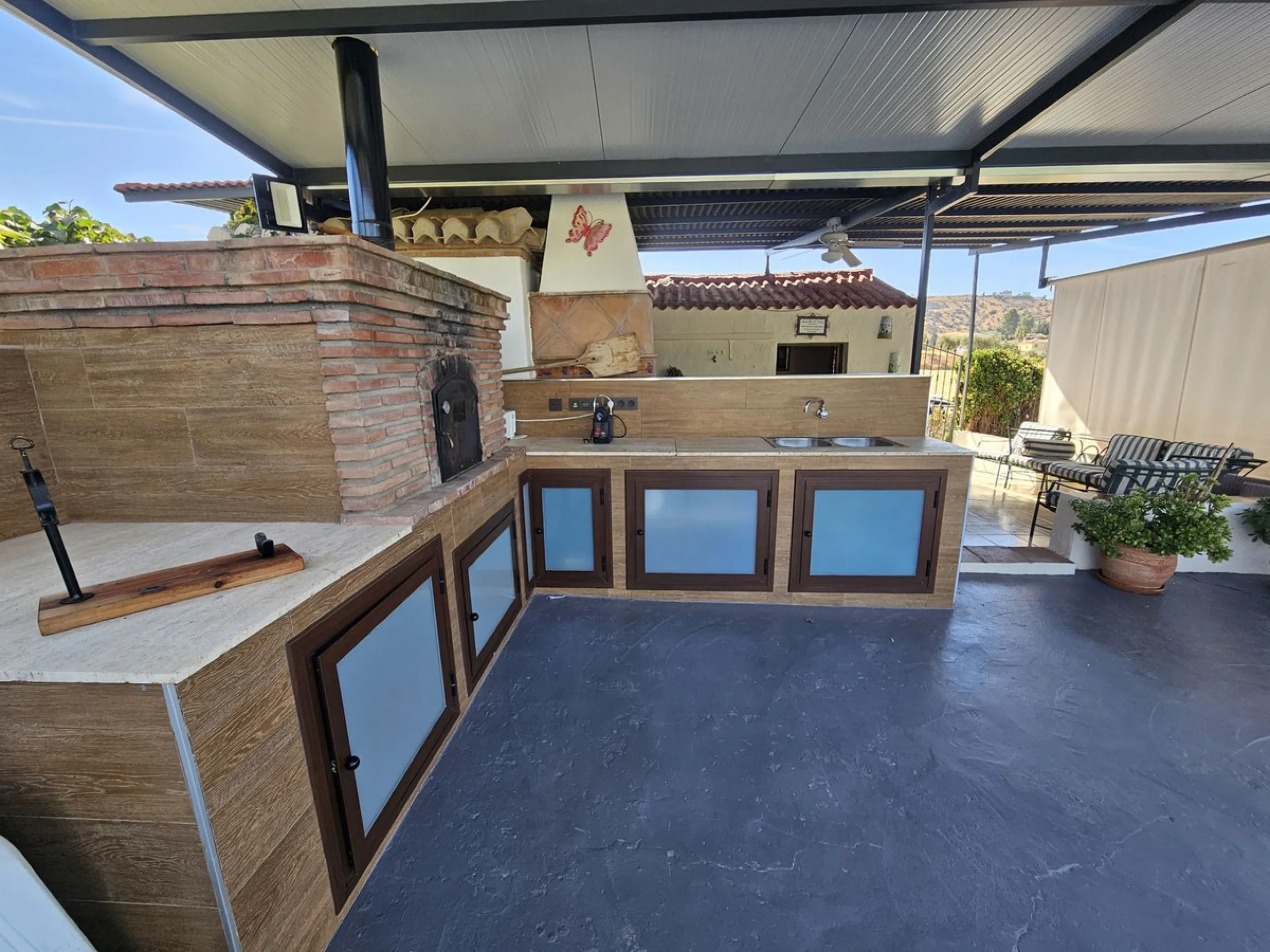 House - Finca - Cortijo в продаже в Coín, Málaga. В доме 1 спален и 1 ванных комнат. Площадь дома 40 м². Площадь участка 4221 м²
