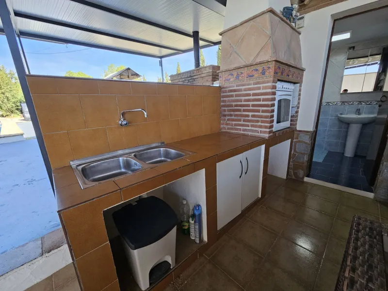 House - Finca - Cortijo в продаже в Coín, Málaga. В доме 1 спален и 1 ванных комнат. Площадь дома 40 м². Площадь участка 4221 м²
