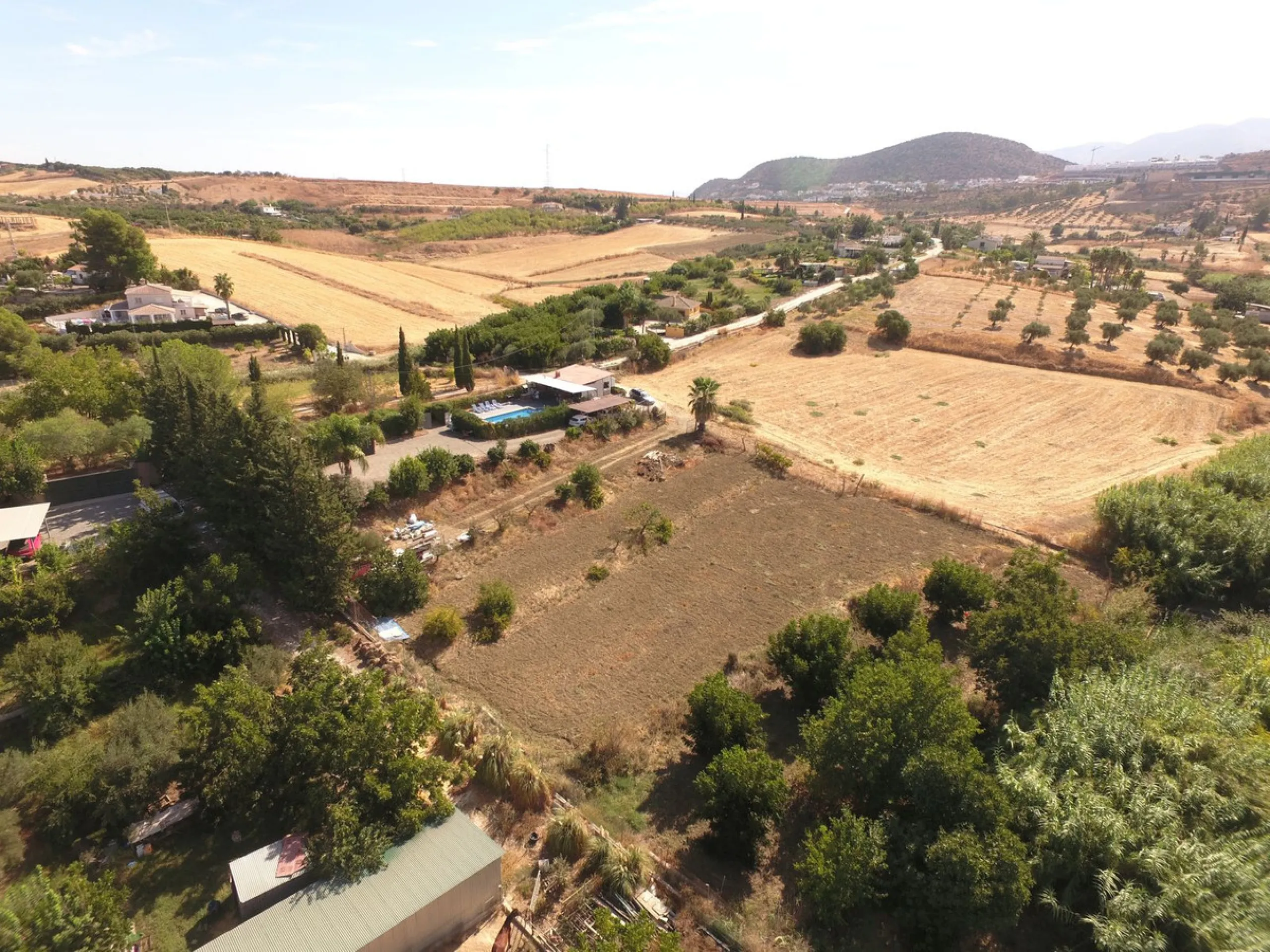 House - Finca - Cortijo в продаже в Coín, Málaga. В доме 1 спален и 1 ванных комнат. Площадь дома 40 м². Площадь участка 4221 м²
