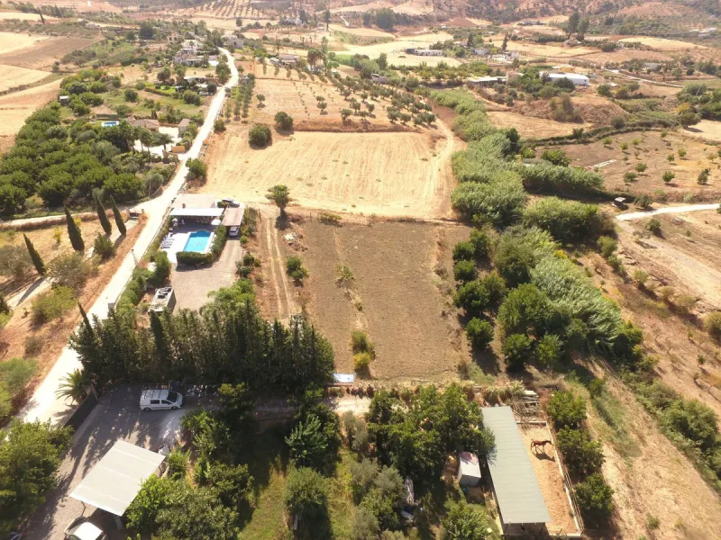 House - Finca - Cortijo в продаже в Coín, Málaga. В доме 1 спален и 1 ванных комнат. Площадь дома 40 м². Площадь участка 4221 м²