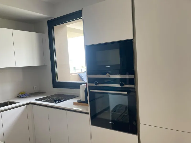 Apartment - Ground Floor Apartment в продаже в Marbella, Málaga. В доме 3 спален и 2 ванных комнат. Площадь дома 130 м². Площадь участка 54 м²