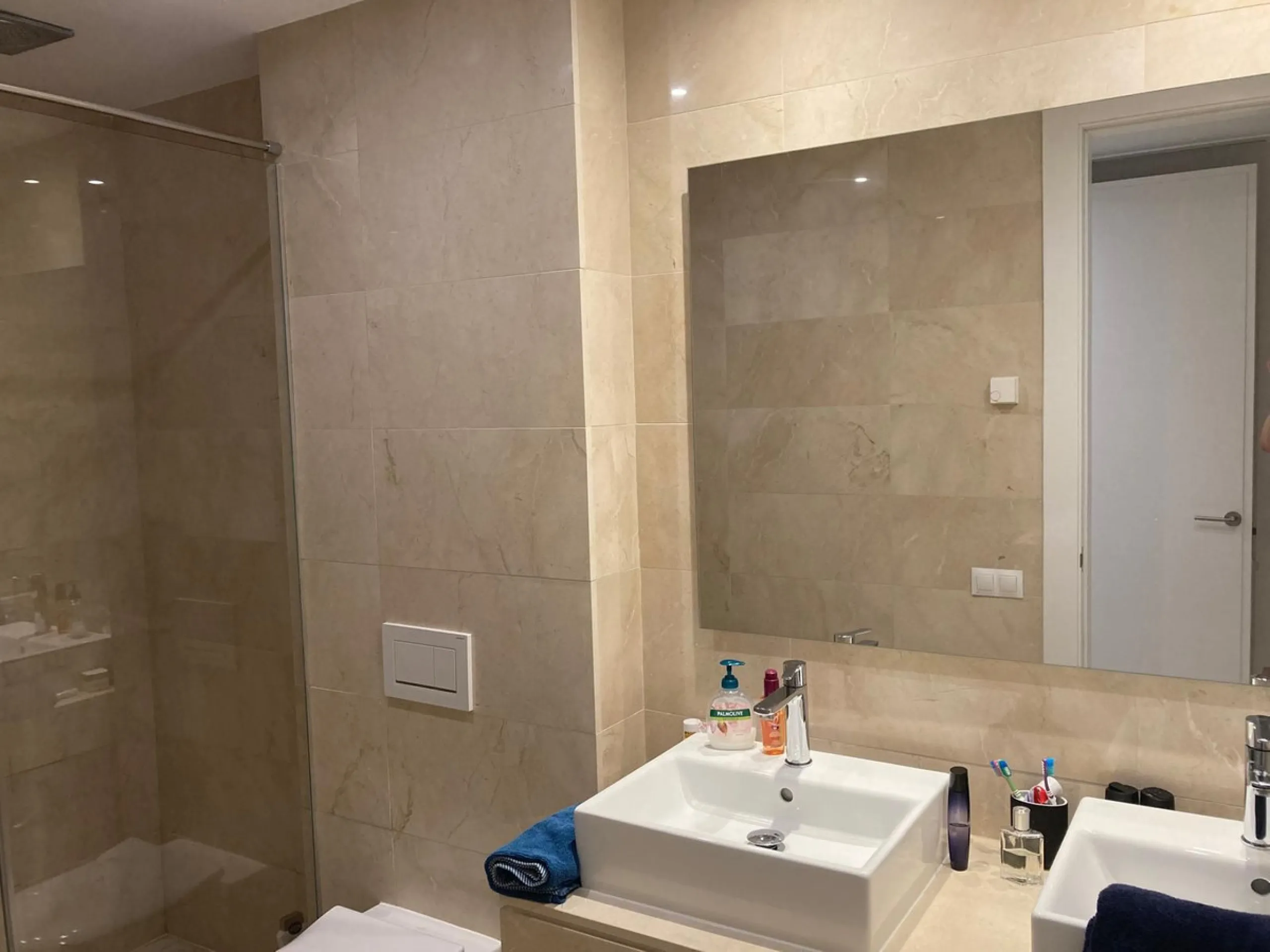 Apartment - Ground Floor Apartment в продаже в Marbella, Málaga. В доме 3 спален и 2 ванных комнат. Площадь дома 130 м². Площадь участка 54 м²