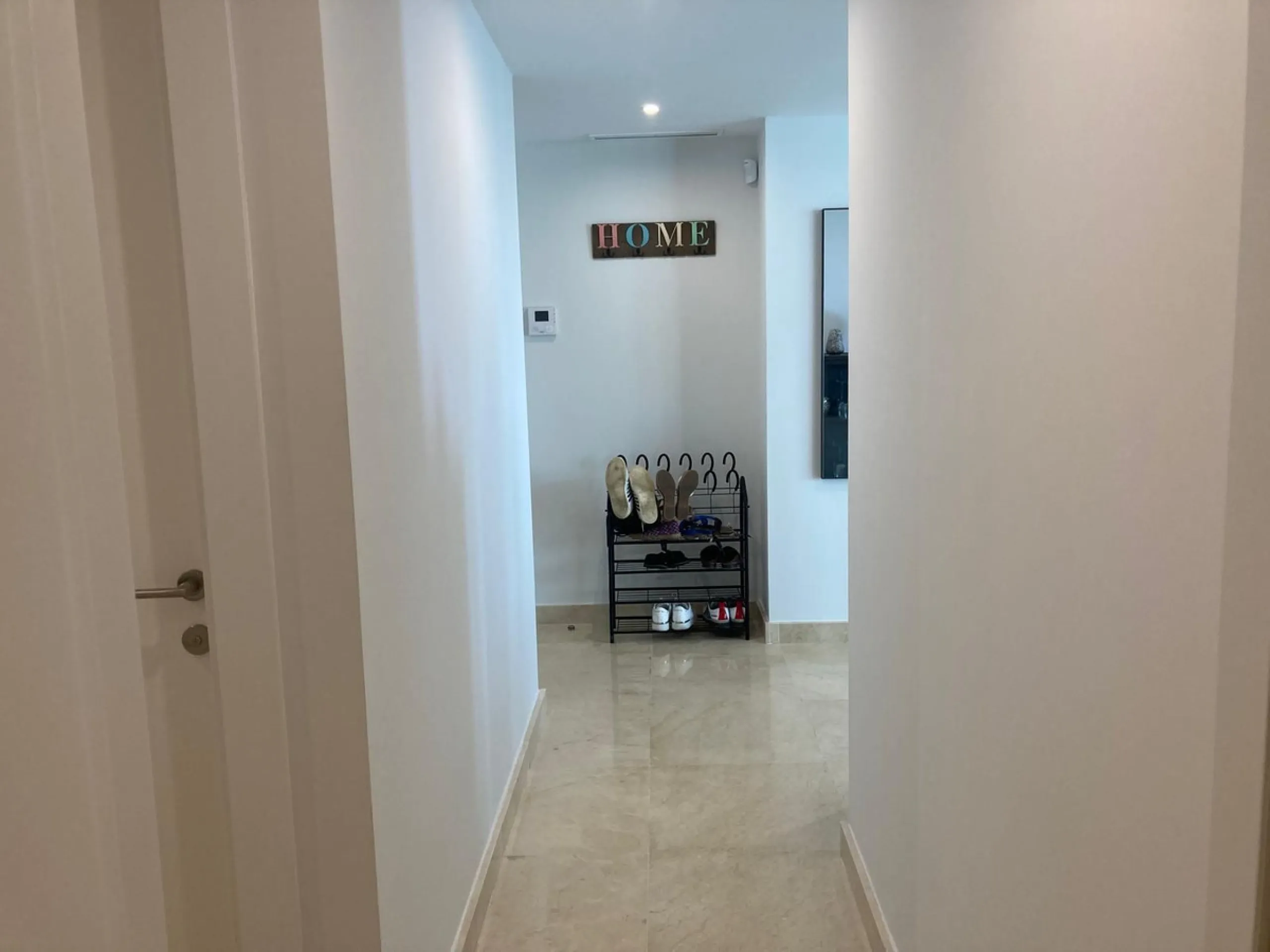 Apartment - Ground Floor Apartment в продаже в Marbella, Málaga. В доме 3 спален и 2 ванных комнат. Площадь дома 130 м². Площадь участка 54 м²