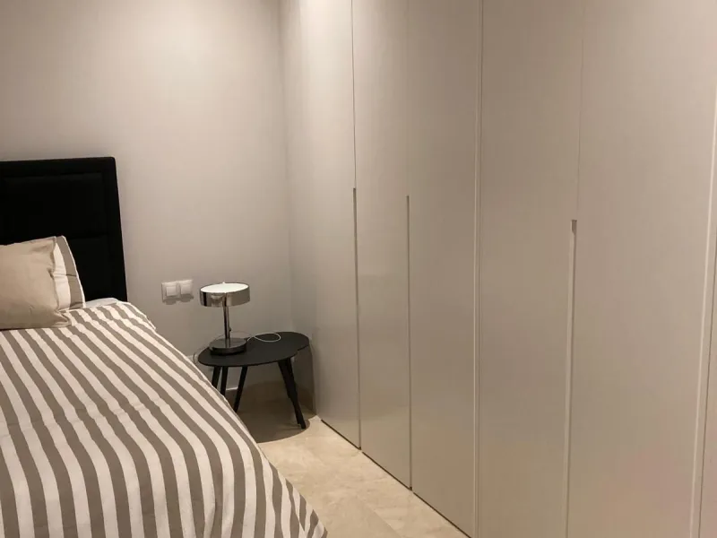 Apartment - Ground Floor Apartment в продаже в Marbella, Málaga. В доме 3 спален и 2 ванных комнат. Площадь дома 130 м². Площадь участка 54 м²