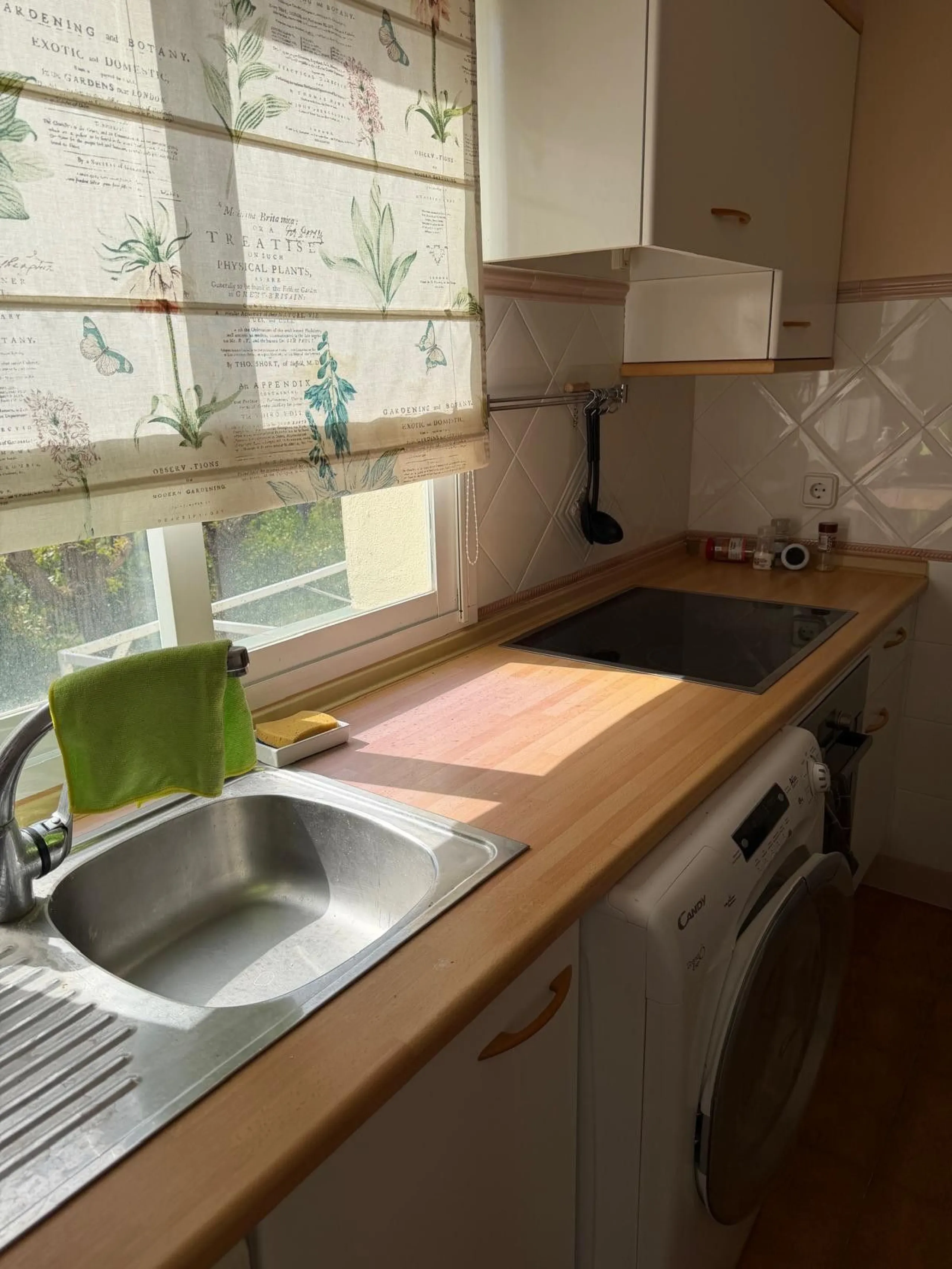 EXCLUSIVE LISTING