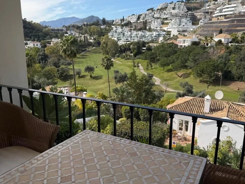EXCLUSIVE LISTING