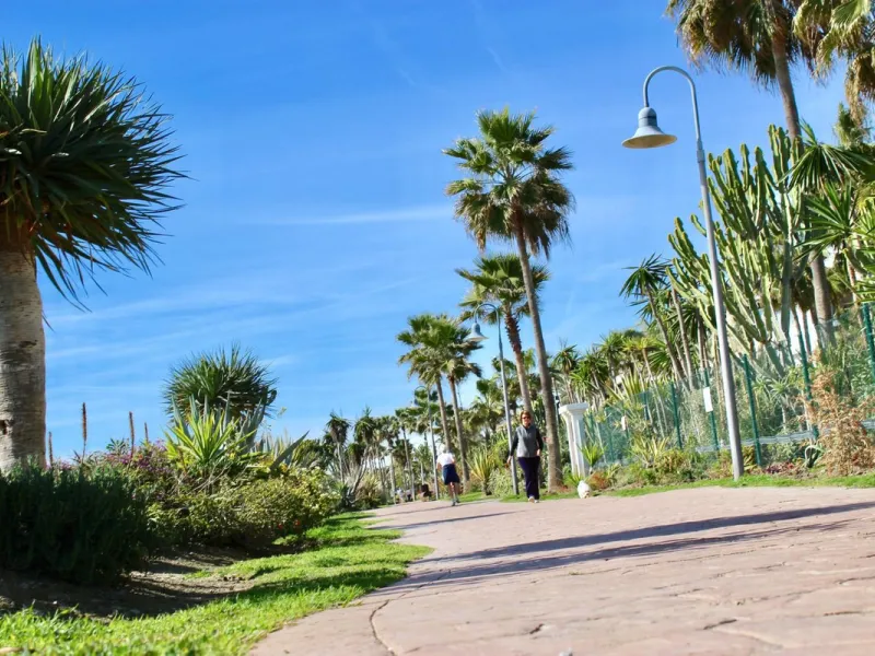 House - Semi-Detached House в продаже в Estepona, Málaga. В доме 4 спален и 4 ванных комнат. Площадь дома 250 м². Площадь участка 135 м²