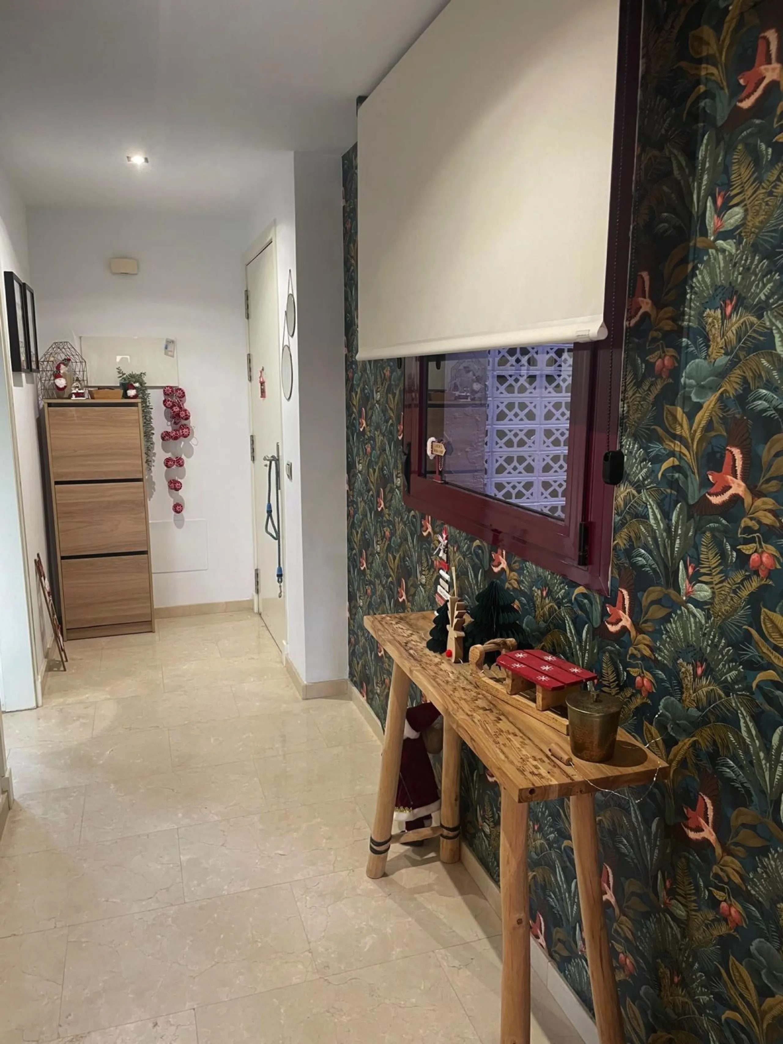 Discover this exceptional property gem in one of the Costa del Sol's most promising areas, nestled within the serene and naturally beautiful Casares Golf & Gardens urbanisation. Surrounded by lush golf courses and Mediterranean landscapes, this home offer