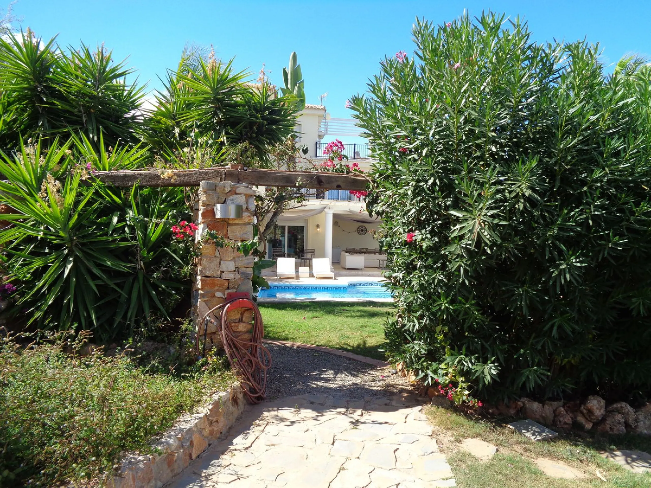 Property setting
