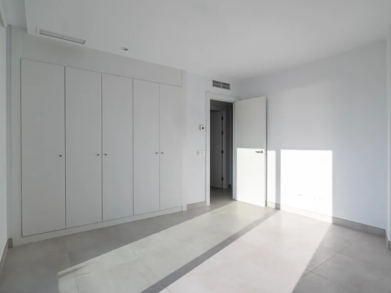 Apartment - Penthouse в продаже в Marbella, Málaga. В доме 4 спален и 3 ванных комнат. Площадь дома 175 м²