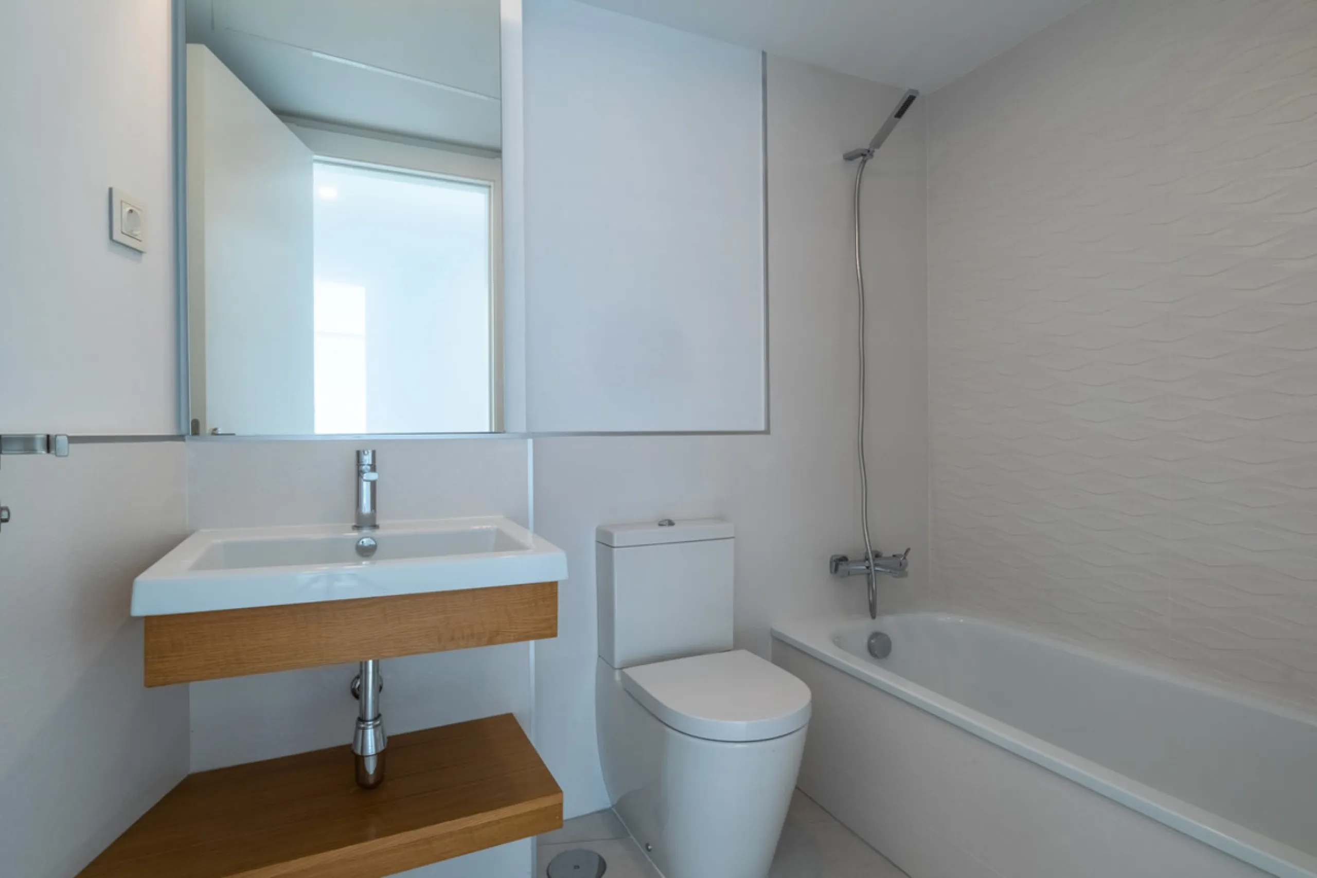 Apartment - Penthouse в продаже в Marbella, Málaga. В доме 4 спален и 3 ванных комнат. Площадь дома 175 м²