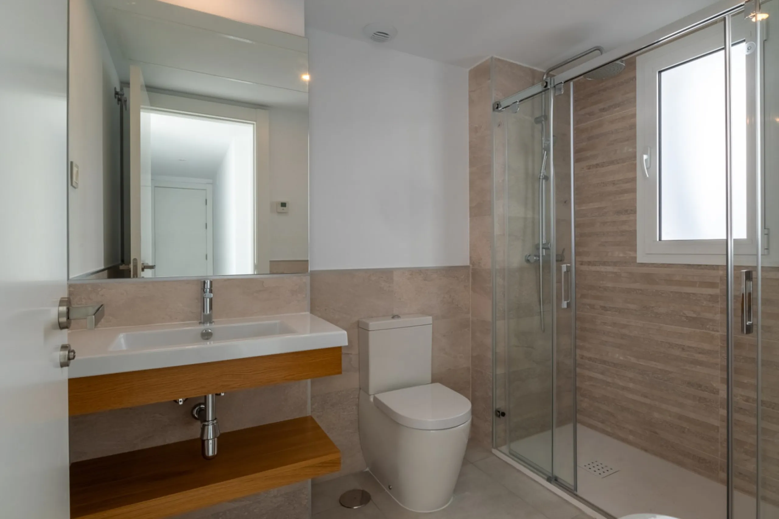 Apartment - Penthouse в продаже в Marbella, Málaga. В доме 4 спален и 3 ванных комнат. Площадь дома 175 м²