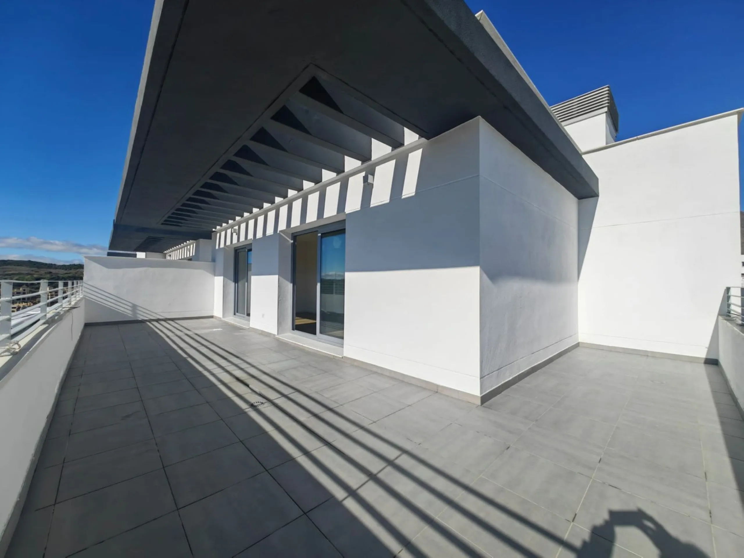 Brand New South-Facing Penthouse with Panoramic Sea & Mountain Views – Habitat Valle Romano