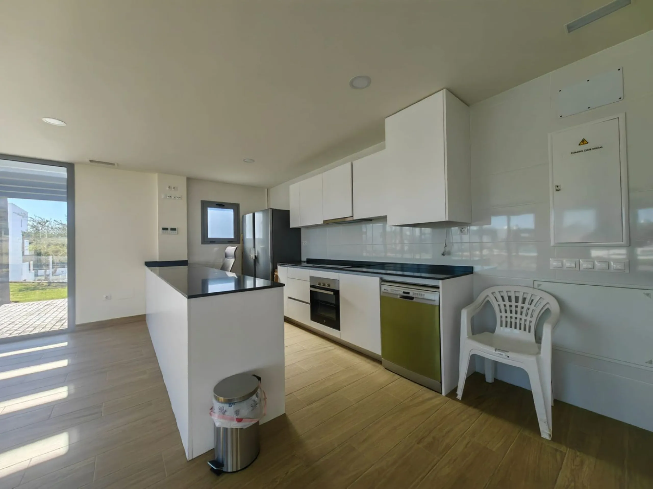 Brand New South-Facing Penthouse with Panoramic Sea & Mountain Views – Habitat Valle Romano