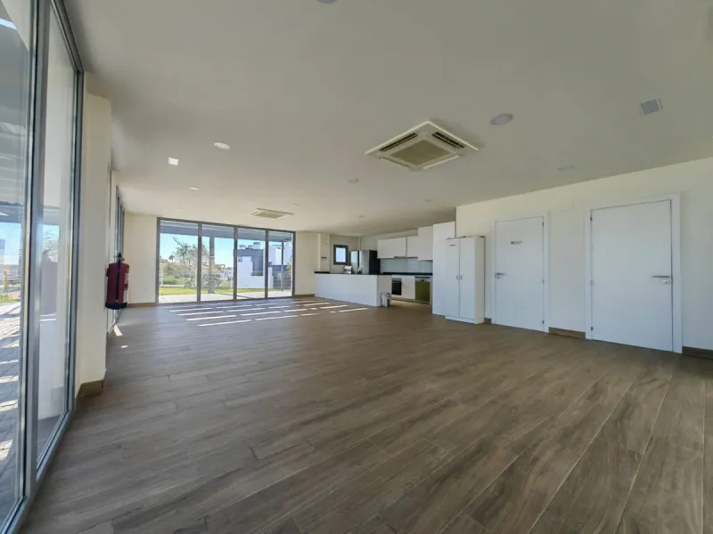 Brand New South-Facing Penthouse with Panoramic Sea & Mountain Views – Habitat Valle Romano