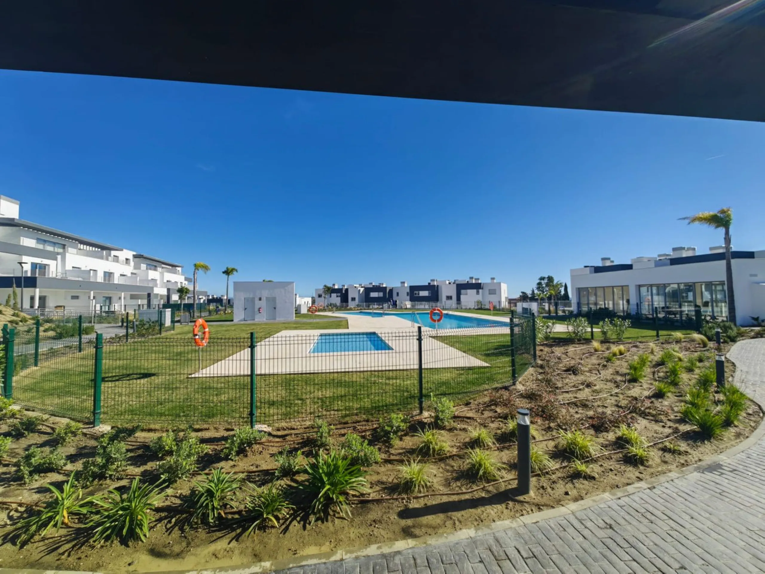 Brand New South-Facing Penthouse with Panoramic Sea & Mountain Views – Habitat Valle Romano
