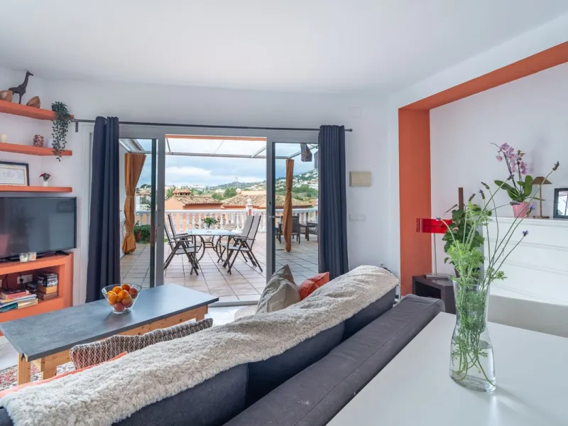 House - Detached Villa в продаже в Málaga, Málaga. В доме 7 спален и 5 ванных комнат. Площадь дома 371 м²