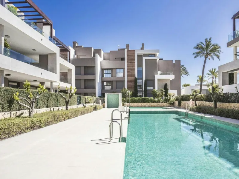 Апартамент нижний этаж, New Golden Mile, Costa del Sol