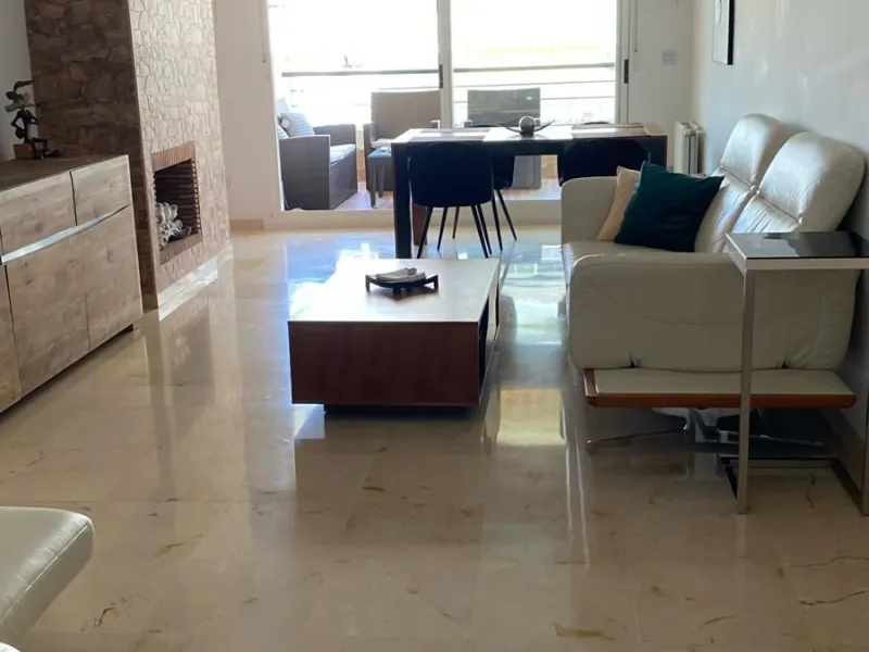 Apartment for sale in Guadalmina Alta, San Pedro Alcántara. Perfect location on the outskirts of town, ideally close to all kinds of amenities while still offering peace and quiet.