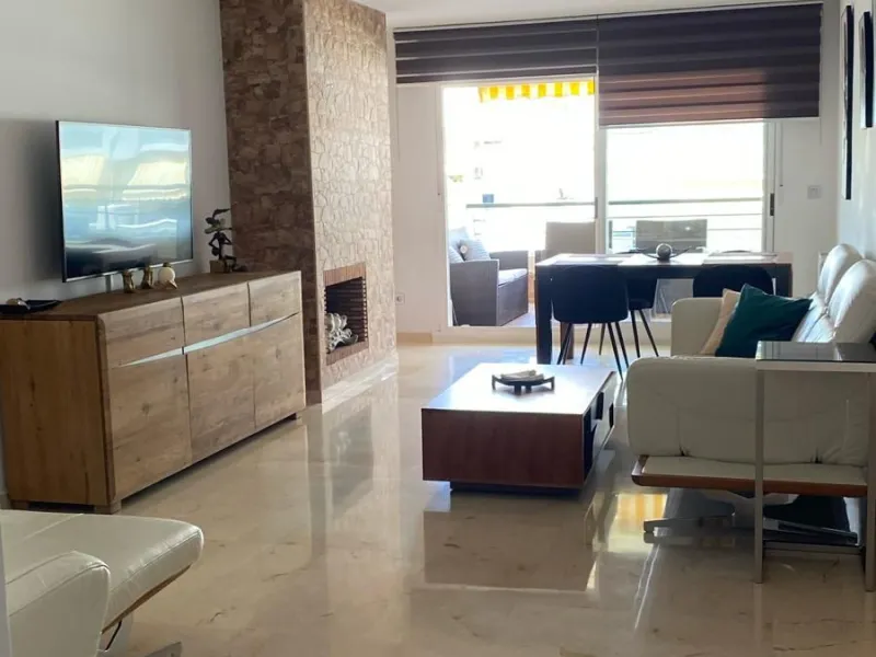 Apartment for sale in Guadalmina Alta, San Pedro Alcántara. Perfect location on the outskirts of town, ideally close to all kinds of amenities while still offering peace and quiet.