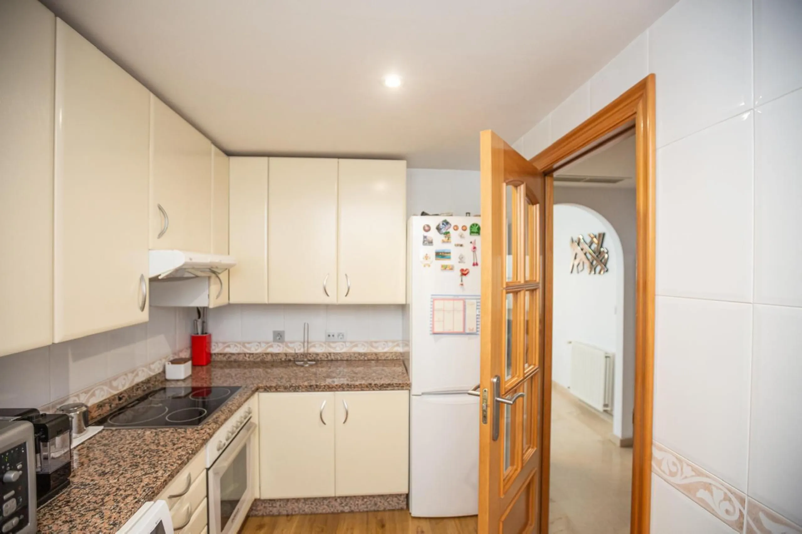 Apartment for sale in Guadalmina Alta, San Pedro Alcántara. Perfect location on the outskirts of town, ideally close to all kinds of amenities while still offering peace and quiet.