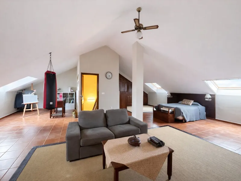 Luxury Townhouse in Urb Tiro Pichón with Private Pool a Few Steps from the Center and the Beach