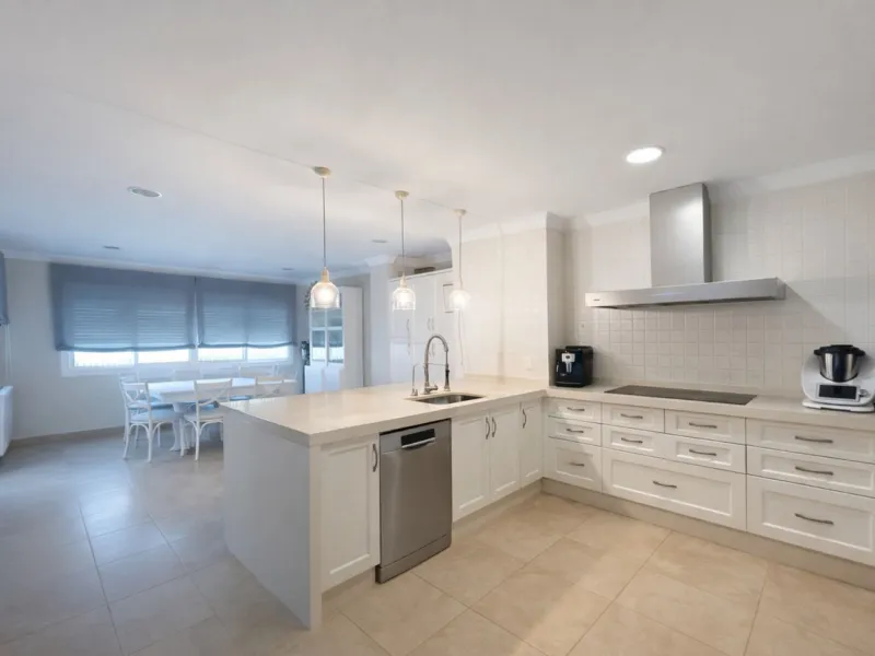 Luxury Townhouse in Urb Tiro Pichón with Private Pool a Few Steps from the Center and the Beach