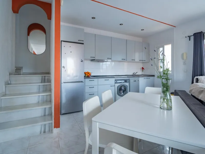 House - Detached Villa в продаже в Málaga, Málaga. В доме 7 спален и 5 ванных комнат. Площадь дома 371 м²