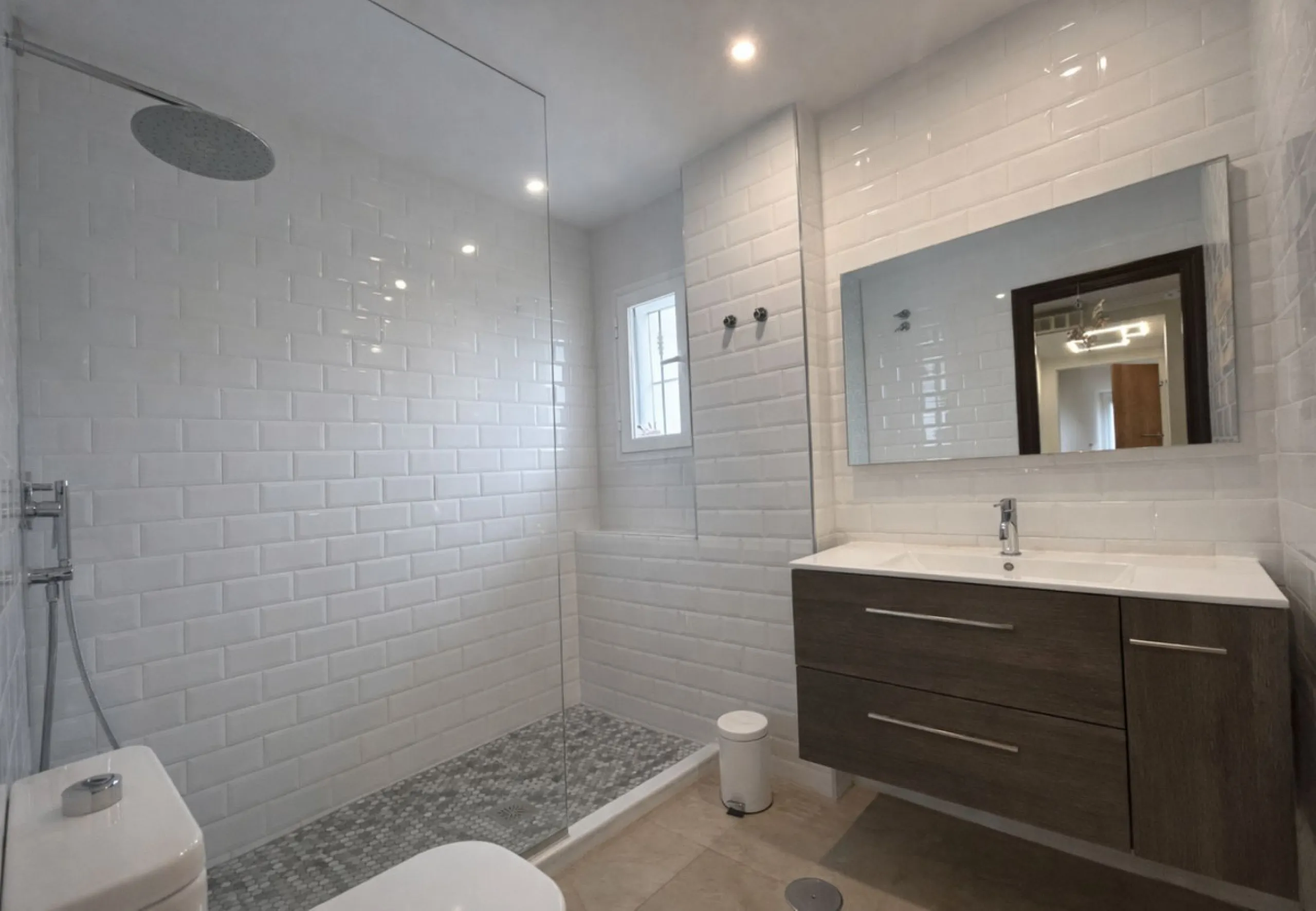 Luxury Townhouse in Urb Tiro Pichón with Private Pool a Few Steps from the Center and the Beach