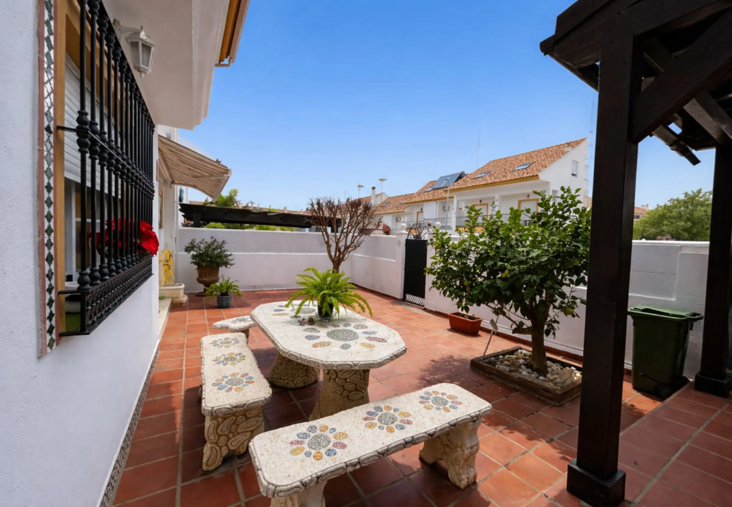 Luxury Townhouse in Urb Tiro Pichón with Private Pool a Few Steps from the Center and the Beach