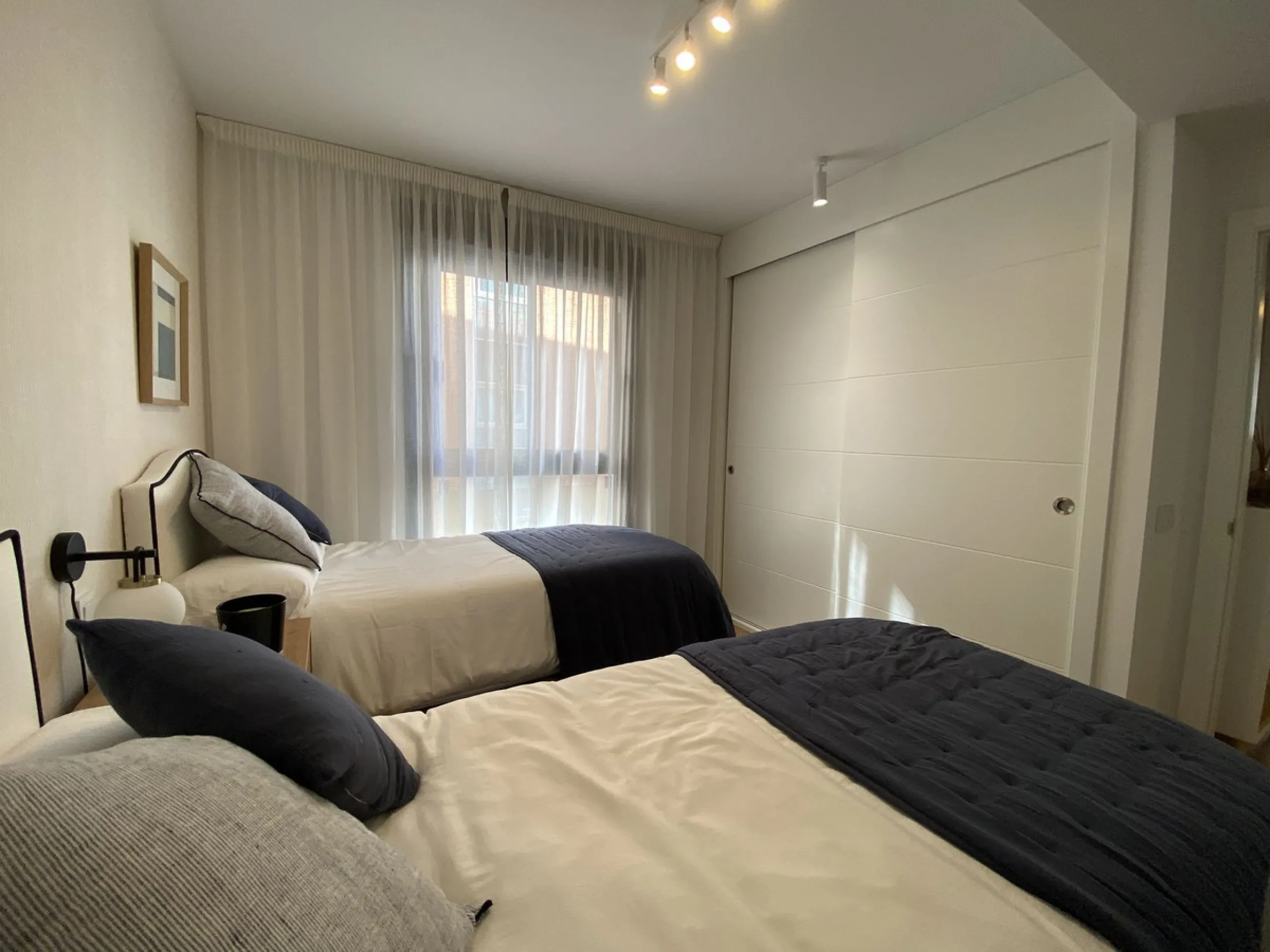 ** Recently built apartment just 50 m from the beach in Estepona town centre – La Rada **