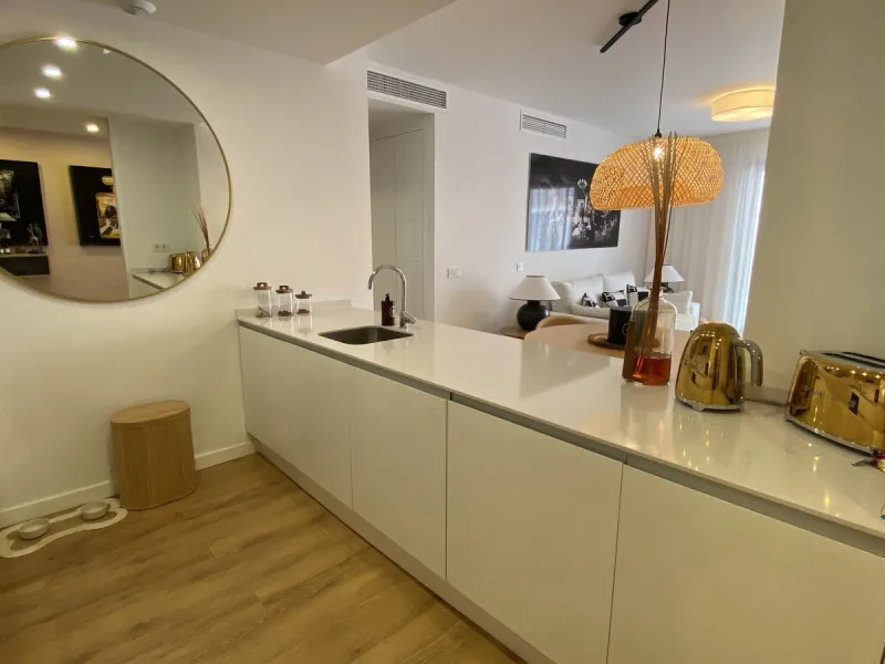 ** Recently built apartment just 50 m from the beach in Estepona town centre – La Rada **