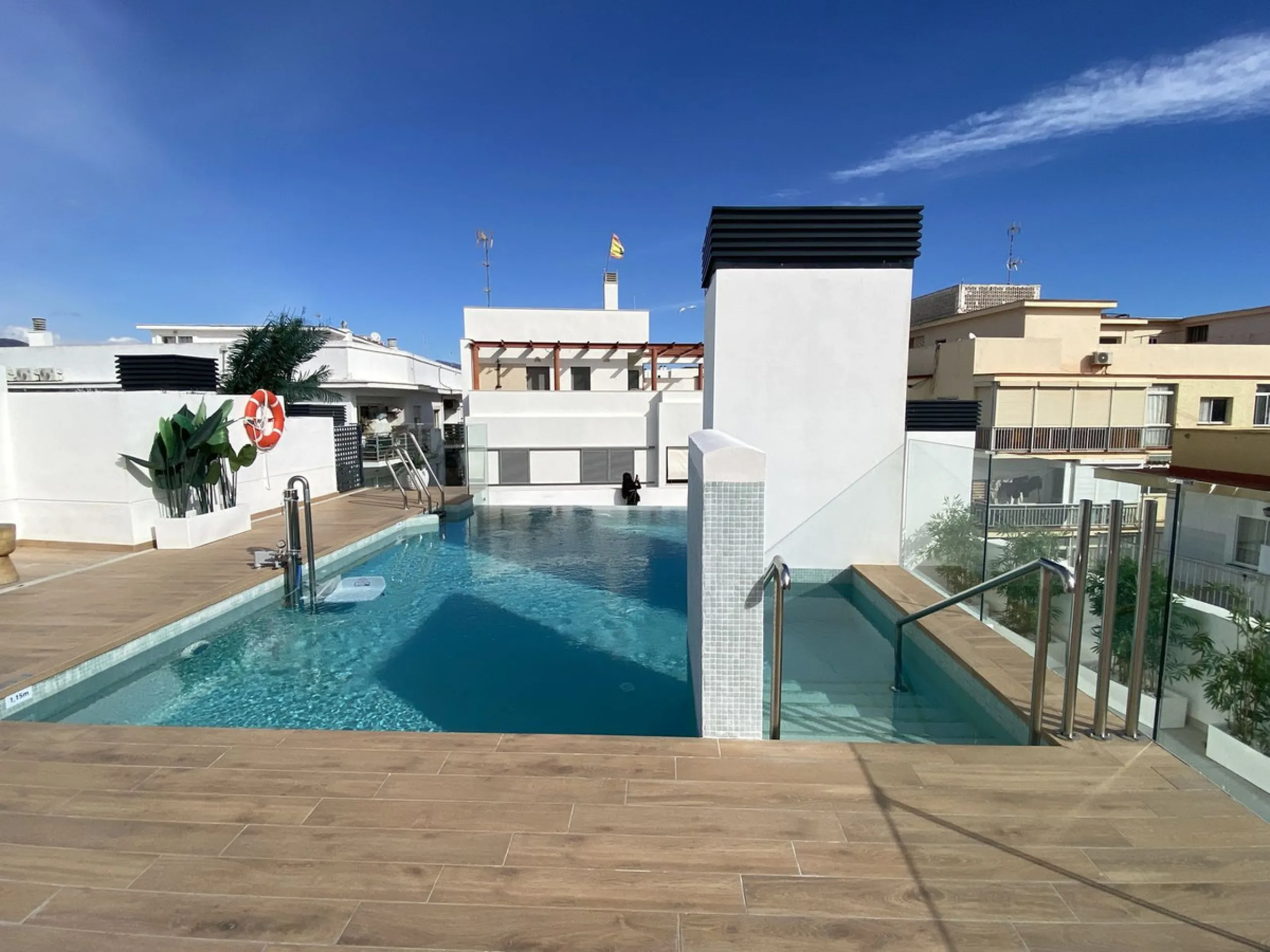 ** Recently built apartment just 50 m from the beach in Estepona town centre – La Rada **