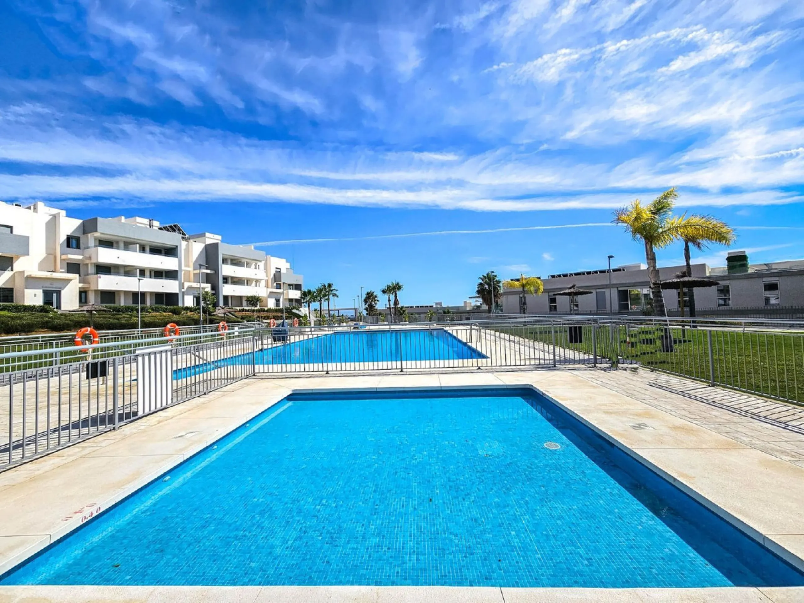 BEAUTIFUL AND MODERN Penthouse with sea and mountain views, situated only 700 meters from the beach.