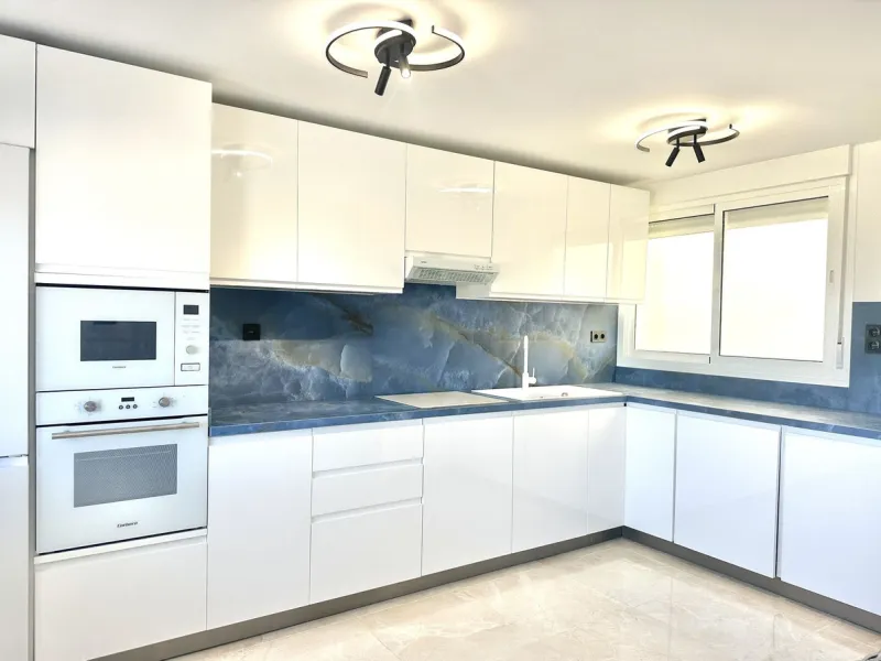 Apartment - Middle Floor Apartment в продаже в Mijas, Málaga. В доме 2 спален и 2 ванных комнат. Площадь дома 75 м²