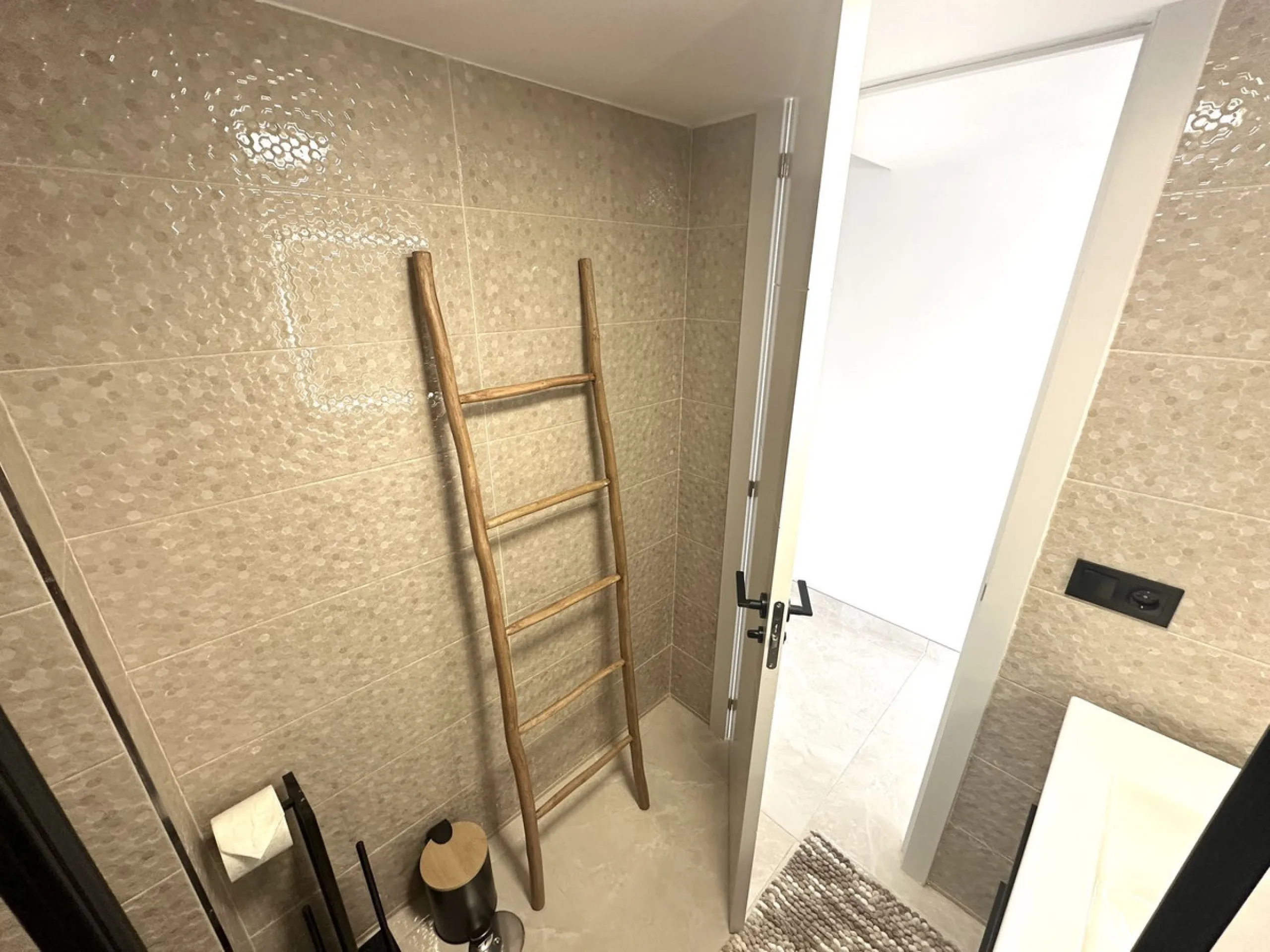 Apartment - Middle Floor Apartment в продаже в Mijas, Málaga. В доме 2 спален и 2 ванных комнат. Площадь дома 75 м²