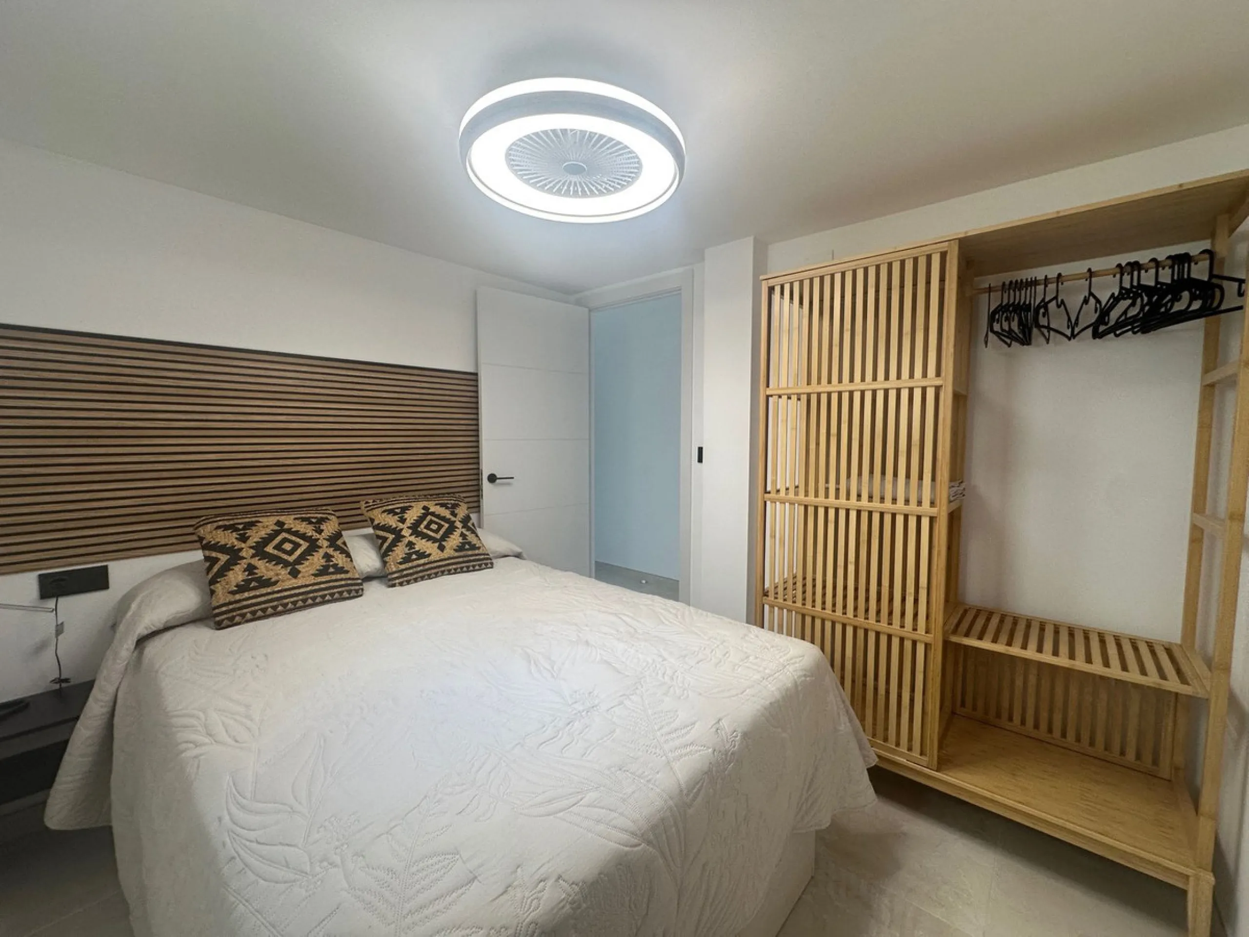 Apartment - Middle Floor Apartment в продаже в Mijas, Málaga. В доме 2 спален и 2 ванных комнат. Площадь дома 75 м²