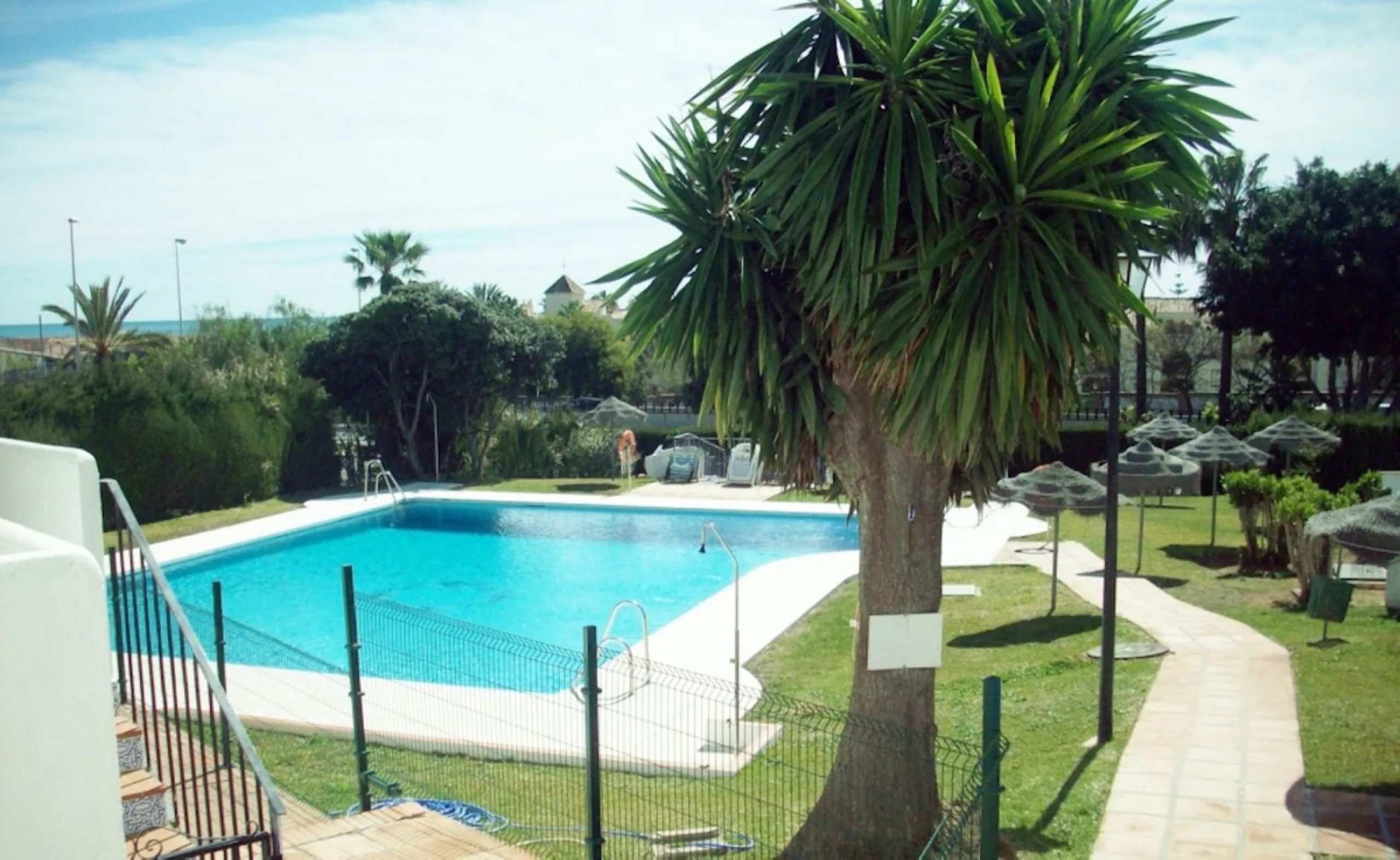 Apartment - Middle Floor Apartment в продаже в Mijas, Málaga. В доме 2 спален и 2 ванных комнат. Площадь дома 75 м²