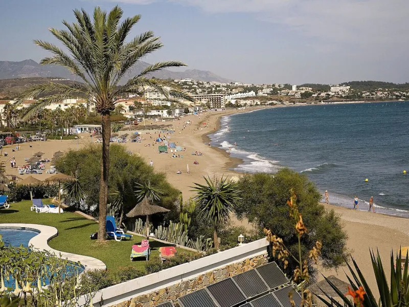 Apartment - Middle Floor Apartment в продаже в Mijas, Málaga. В доме 2 спален и 2 ванных комнат. Площадь дома 75 м²